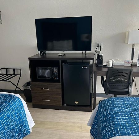 ทราเวลลอดจ์ บาย วินด์แฮม กัลลิโพลิส Hotel Gallipolis ภายนอก รูปภาพ