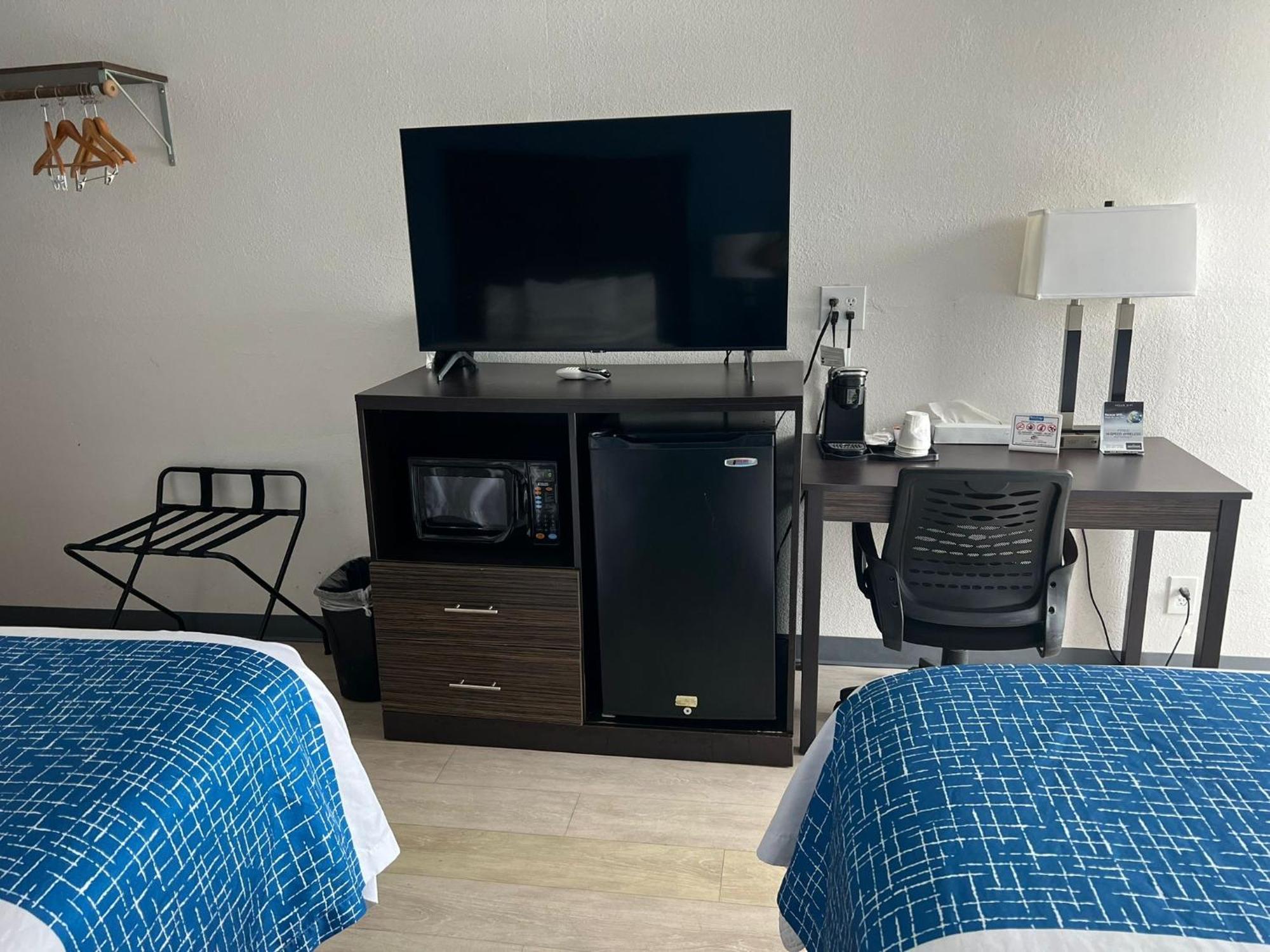 ทราเวลลอดจ์ บาย วินด์แฮม กัลลิโพลิส Hotel Gallipolis ภายนอก รูปภาพ