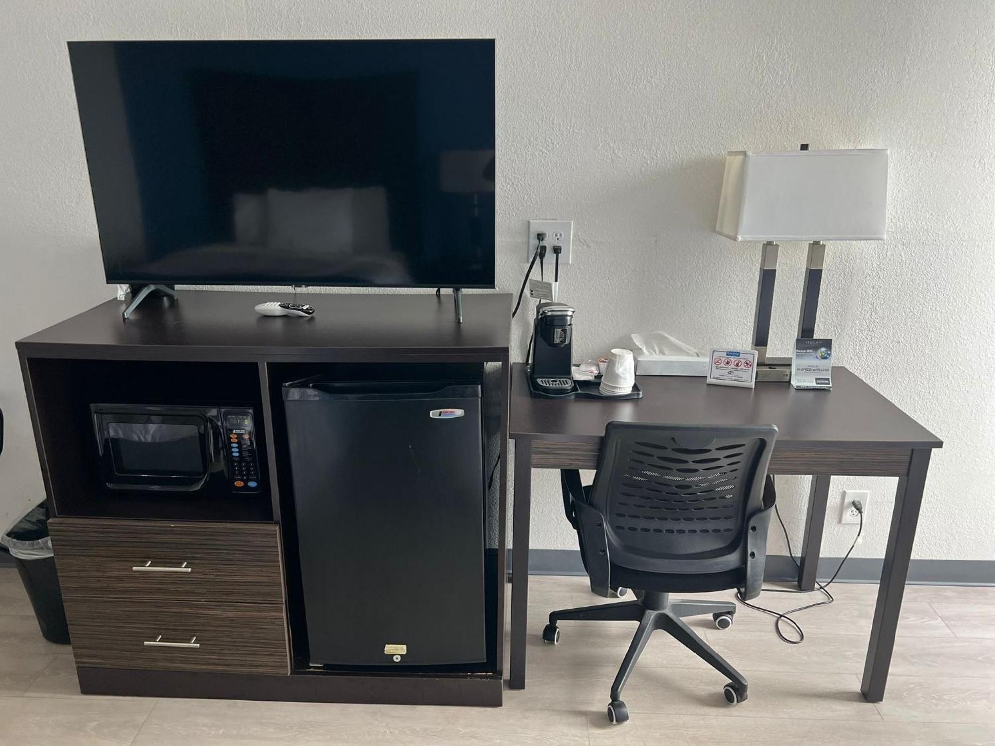 ทราเวลลอดจ์ บาย วินด์แฮม กัลลิโพลิส Hotel Gallipolis ภายนอก รูปภาพ